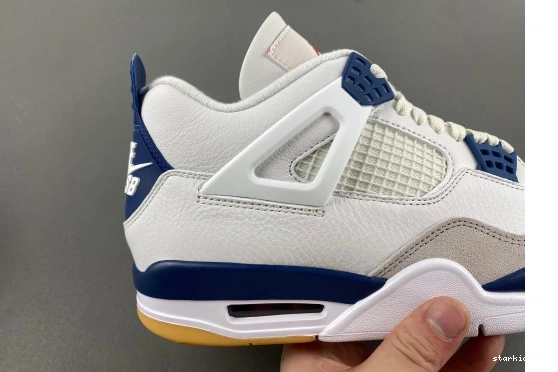 4 DR5415-100  DR5415-100 Jordan Navy Retro SB 0321